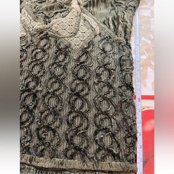 Bohemian Textured VTG Bizzarro Blouse/sweater Lace Crochet Velour Italy size M/L - Picture 8 of 10
